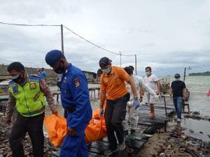 Diduga Pengunjung Merak Beach Hotel Meninggal Dunia saat Berenang sekitar Pantai.