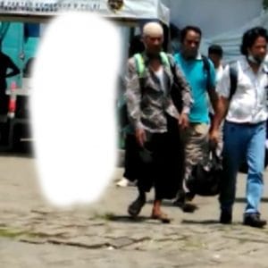 Salah satu Rumah makan Dalam Area TTM diduga diarahkan Petugas Untuk Pembelian Tiket Kapal.