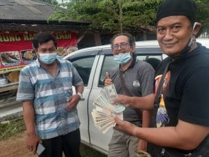 Penyergapan terduga jaringan Pengedar Uang Palsu di Lebak wilayah Banten, 2 orang diamankan.