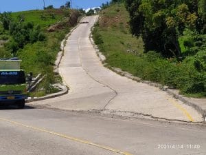 Jalan lingkungan Buah Dodol ada 2 Akses jalan,dibuatkan oleh Proyek Nasional.