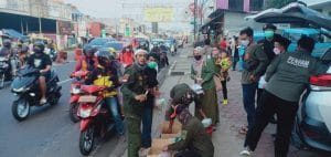 Pergerakan Pembela Aspirasi Masyarakat(PERPAM)Bagikan 350 paket Takjil