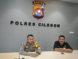 103 Babinkamtibmas Polres Cilegon berbaur ditengah tengah masyarakat.
