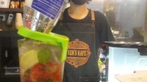 Ada cafe Shop di Cilegon yang Wow!!!Namanya ‘CAFE KENS’ ada di kawasan Lingkar Selatan.
