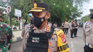 Kapolres Cilegon Himbau Masyarakat Tunda Wisata Karena Cuaca Anyar-Cinangka Hujan.
