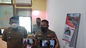 Kapolres Cilegon Polda Banten bersama Dandim 0623 Cilegon Sidak PPKM Mikro di Cibeber.