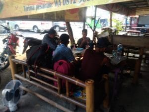 Penumpang Pelabuhan Penyebrangan Merak Harus tau ini PPKM darurat.