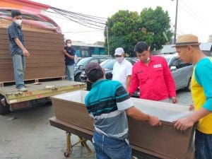 Lonjakan Covid-19, PMI Siapkan Peti Jenazah Bagi Korban Isolasi Mandiri