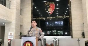 Viral!!  dr Lois Owien yang Tak Percaya Covid-19 ditangkap Polisi.