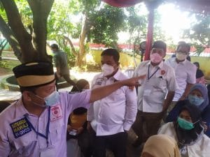 Partai Gerindra DPC Kota Tangerang mengadakan program Vaksinasi Massal