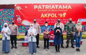 Usai Divaksin Oleh Polda Banten, Pelajar SMKN 1 Kota Serang Dapat Voucher Belanja