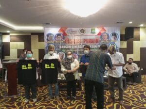 Surprise Acara SMSI Kota Tangerang, Kejari Bagikan Kaos Berlebel ‘Jaksa Sahabat Media’