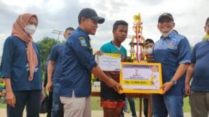 Karang Taruna Kecamatan Anyer Pemenang Juara Satu Turnamen Volley Ball