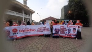 DPC PKS Legok Bagikan 1000 Takjil Kepada Masyarakat Di Moment Bulan Suci Ramadan 1443 H