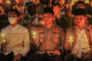 Bareng Polisi, Puluhan Suporter Persikota Tangerang Doa Bersama Solidaritas Stadion Kanjuruhan
