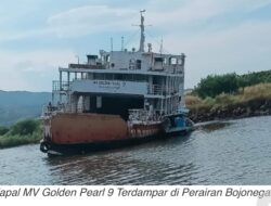 Kapal MV Golden Pearl 9 Khabarnya di Potong di Jetty KPB Dimana Diduga Belum Ada Izin Otorisasi Penutuhan