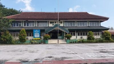 Sambangi Sekolah SMAN 2 Cilegon,Panitia Berikan Jawaban Sumir Alias Tidak Jelas