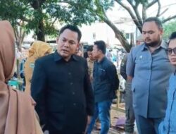 Ketua Komisi IV DPRD Cilegon Melihat Langsung Kondisi Pedagang Pasar Kranggot Pasca Penertiban