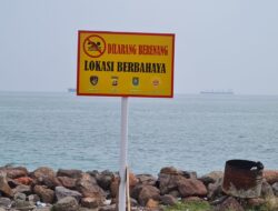 Pengunjung Lahan Tony Soekandar Lokasi Sekong Lebakgede “Dilarang Keras Berenang’