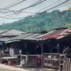 Pedagang Pasar Merak Resah, Setelah Lahan Tempat Berdagang di Klaim Milik Warga.